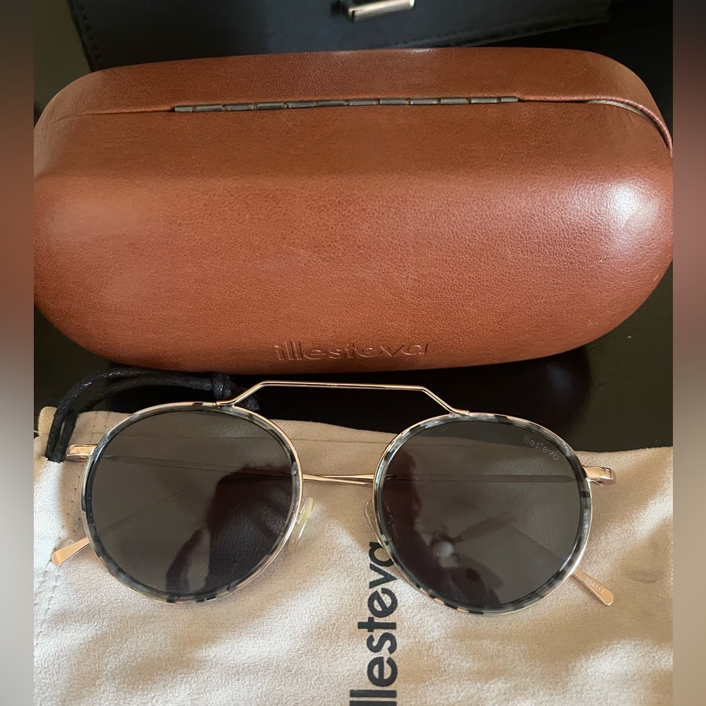 Illesteva Wynwood Ace sunglasses.